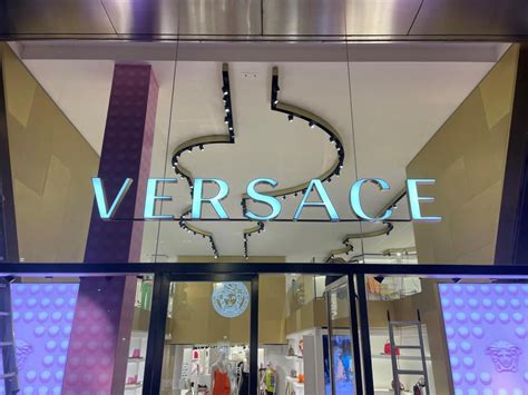 versace store hannover|versace geschäfte.